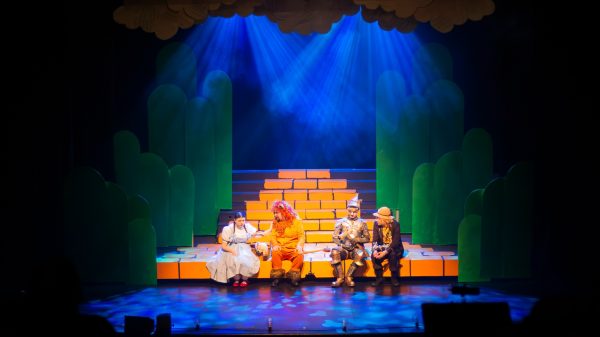 WIZARD-OF-OZ-03